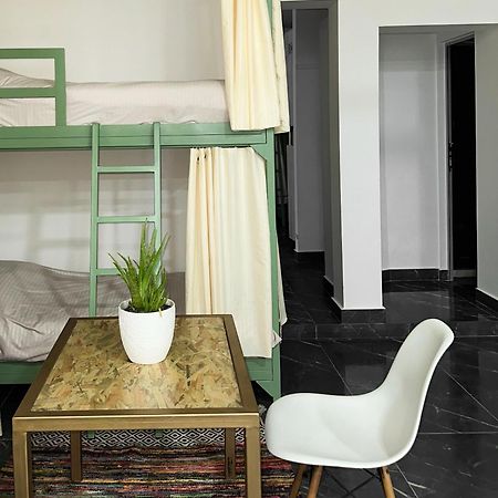 Canarin Hostel Shkodër Esterno foto